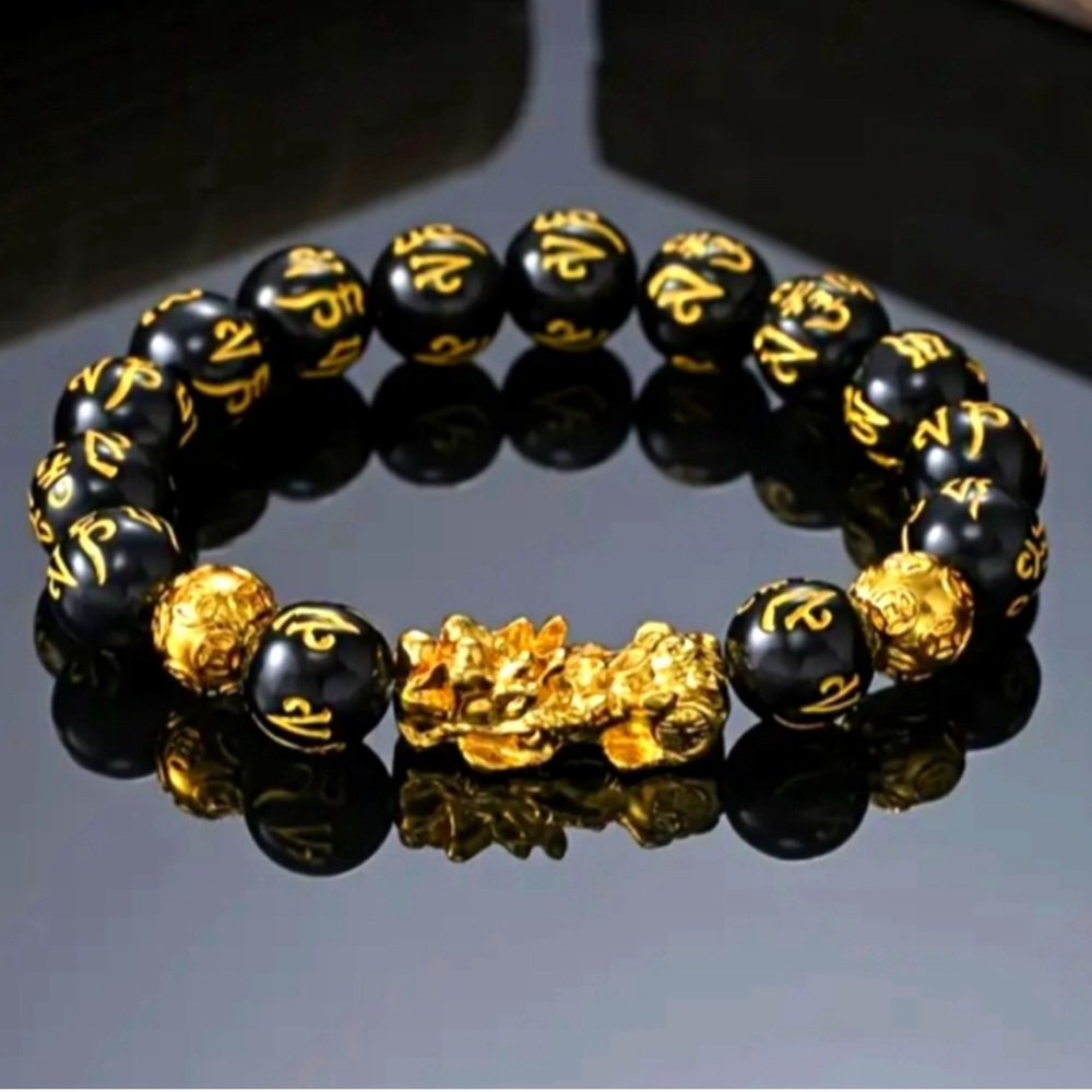 Gold Dragon “Good Luck” Beaded Stretch Bracelet - New